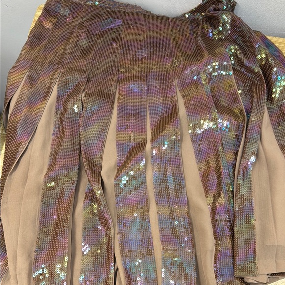 BcbgmaxAzria Sequin Pleated Skirt - purple/Brown size medium - Picture 4 of 7